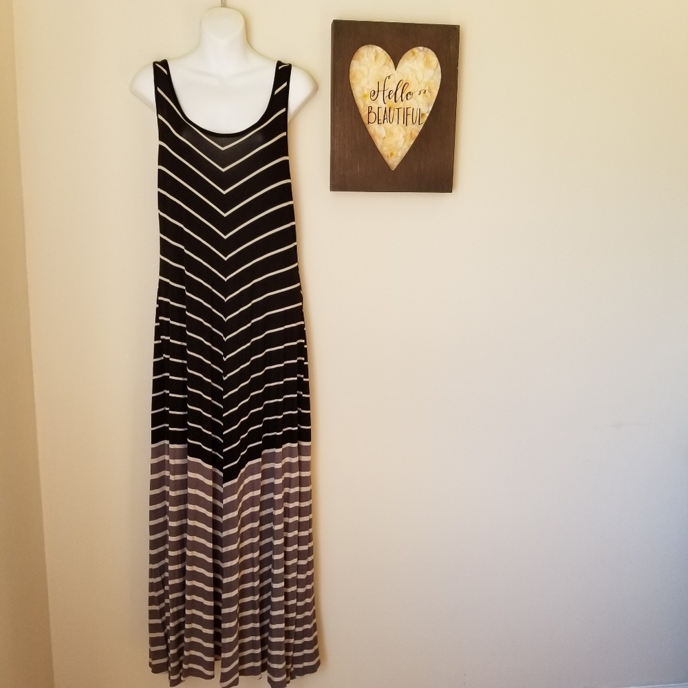 LC Lauren Conrad Maxi Dress